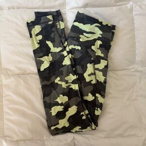 LULULEMON Fast and Free High-Rise Tight 25"